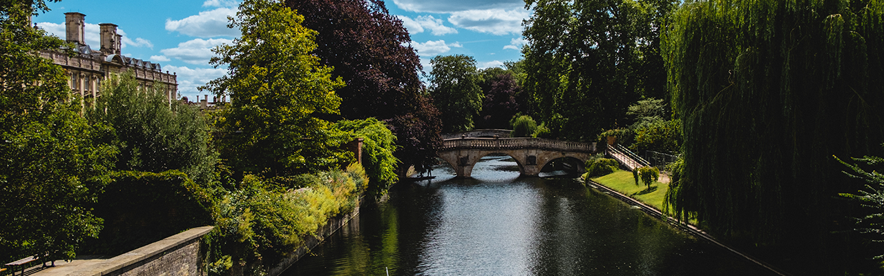 date ideas for couples in cambridge. punting on the river cam